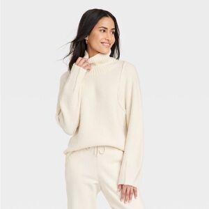 Universal thread cream mock turtleneck nwt
